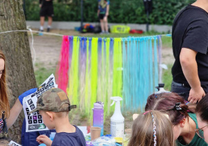 Piknik Rodzinny w Przedszkolu - warkoczyki