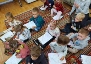 Dzieci z grupy "Żaby" w Bibliotece