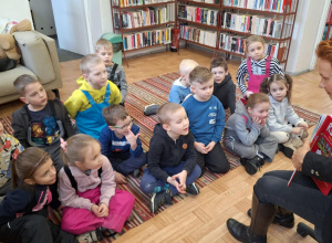 Zające w Bibliotece "Pod Babą Jagą"