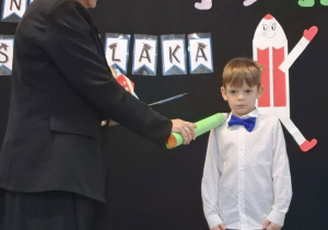 Pani Dyrektor "pasuje" przedszkolaka